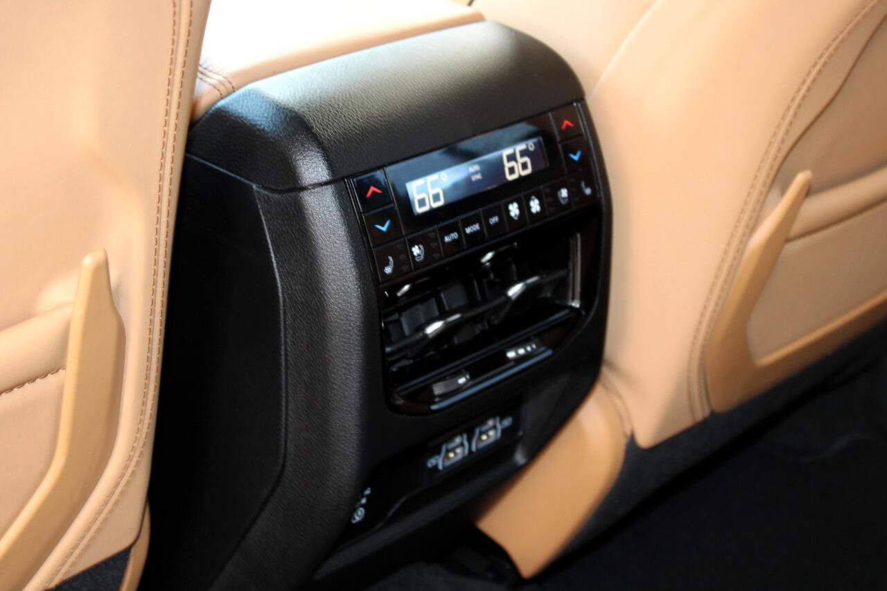 Used 2021 Jeep Grand Cherokee L Summit image 12