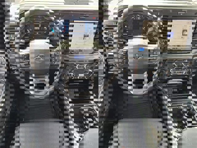 New 2025 Ford F250 Lariat w/ Lariat Ultimate Package image 34