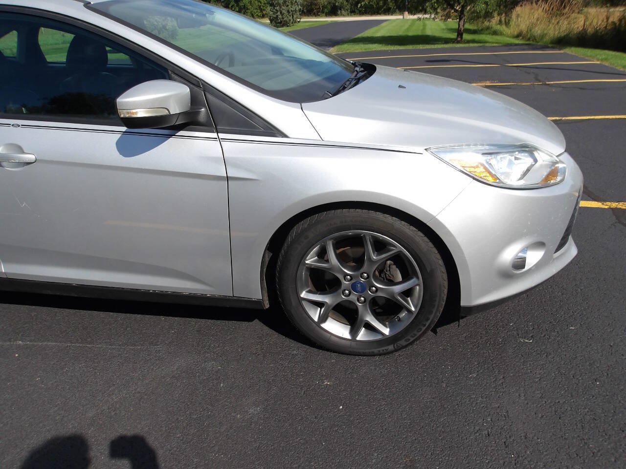 Used 2014 Ford Focus SE w/ Equipment Group 201A FWD image 30