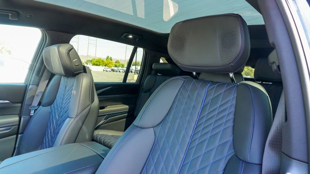 Used 2026 Cadillac Escalade IQ Luxury 1 AWD/4WD image 23