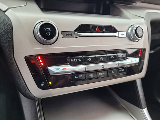 Used 2023 Ford Explorer XLT w/ Equipment Group 202A image 30