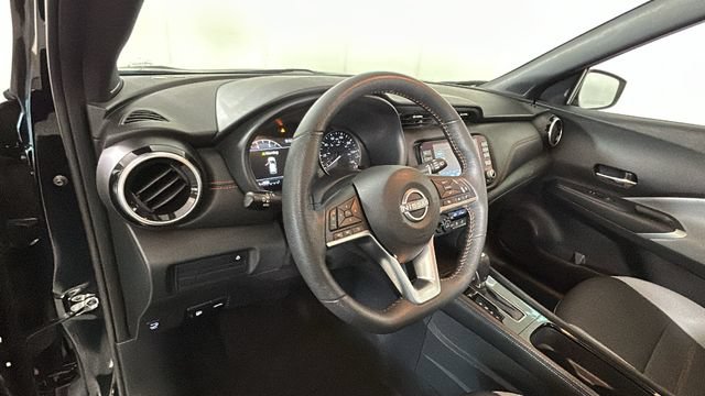 Used 2024 Nissan Kicks SR w/ SR Premium Package FWD image 13