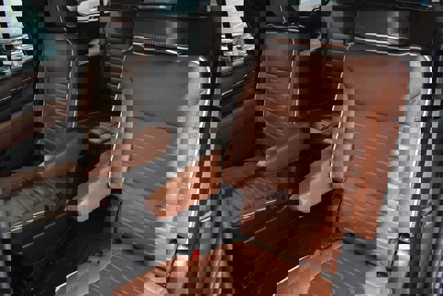 Used 2023 GMC Yukon Denali Ultimate image 7