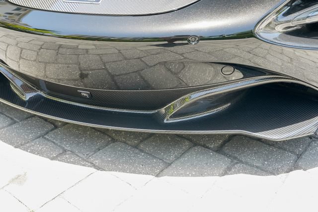Used 2018 McLaren 720S Performance RWD image 39