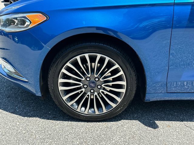 Certified 2017 Ford Fusion SE w/ Fusion SE Technology Package FWD image 11