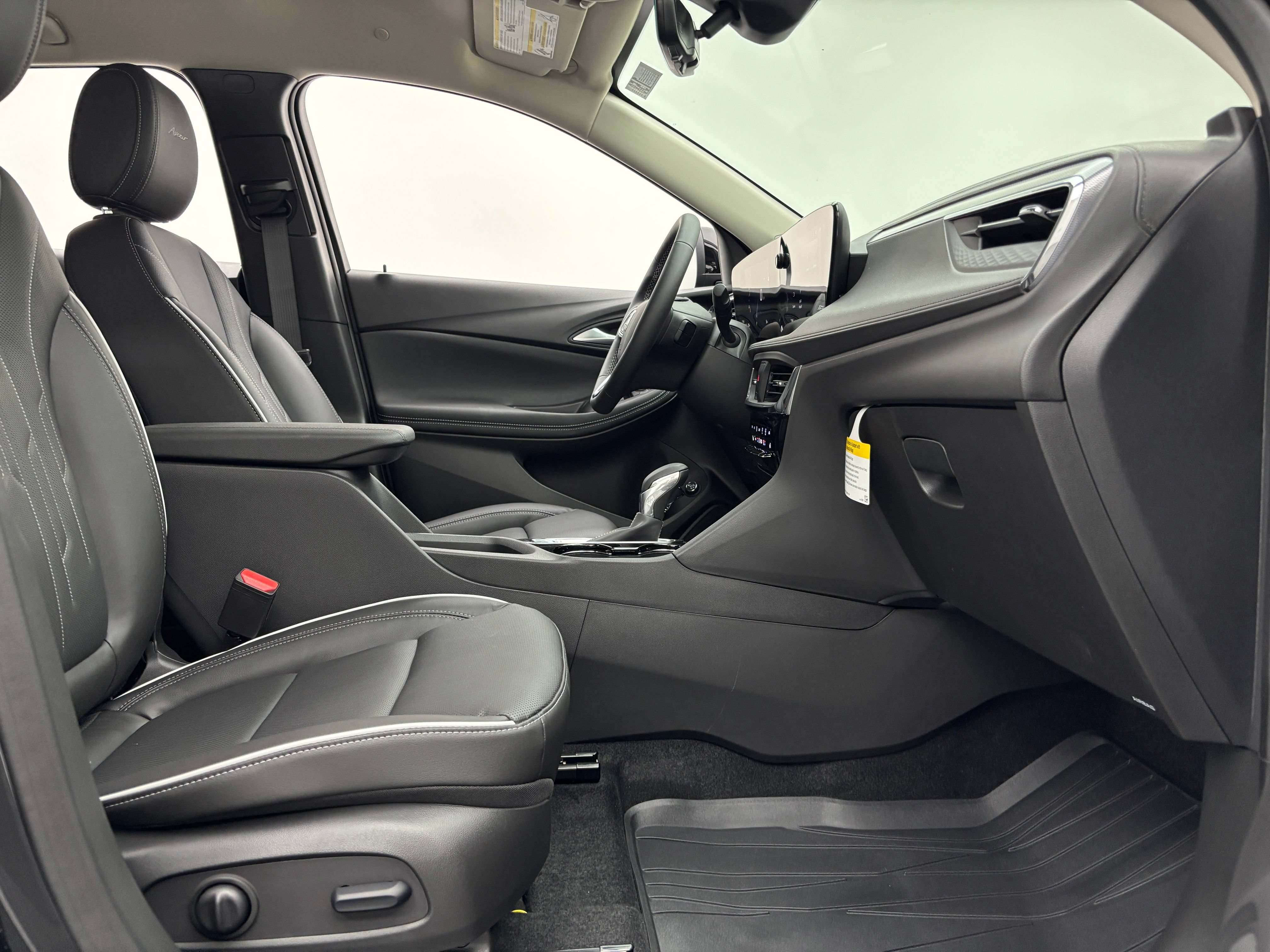 New 2026 Buick Encore GX Avenir w/ Avenir Technology Package AWD/4WD image 32