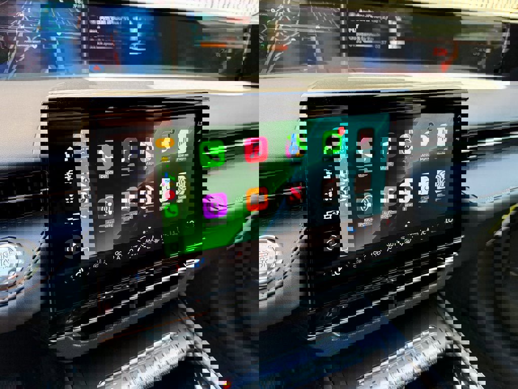 New 2025 Lincoln Nautilus Premier w/ Equipment Group 102A image 31