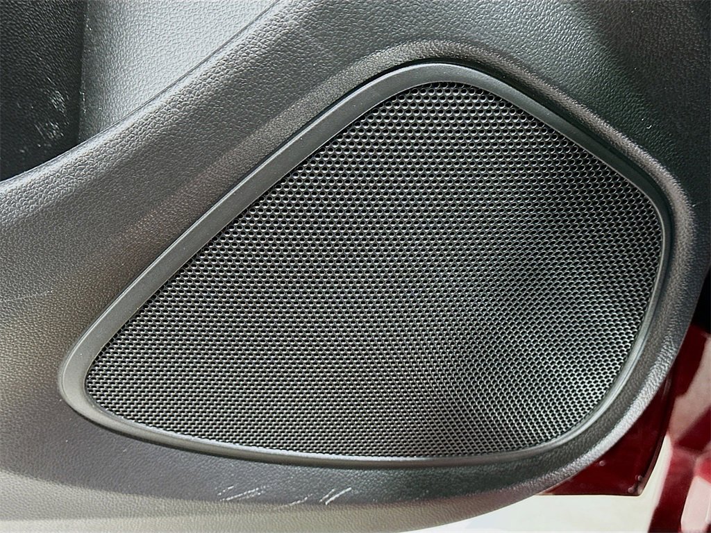 Used 2023 Buick Encore GX Select w/ Sport Touring Package image 18