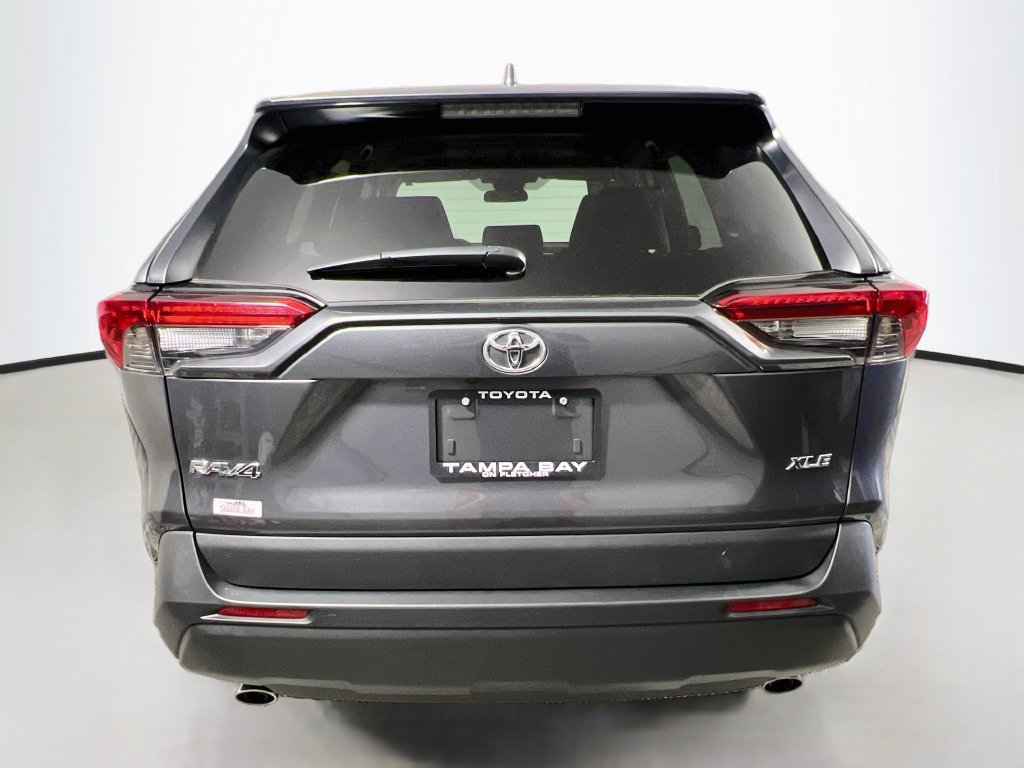 Used 2025 Toyota RAV4 XLE FWD image 4
