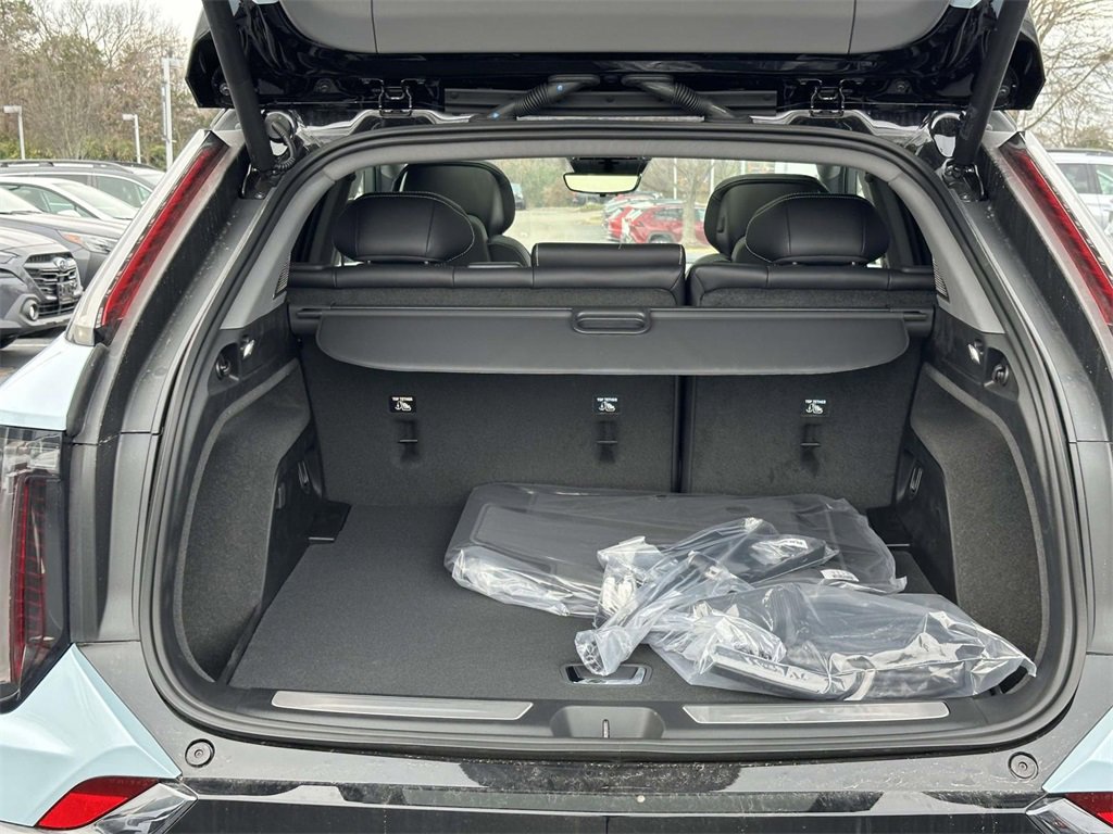 New 2026 Cadillac Optiq Sport 2 image 12