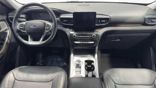 Used 2020 Ford Explorer Limited w/ Hybrid Equipment Group 310A RWD image 19