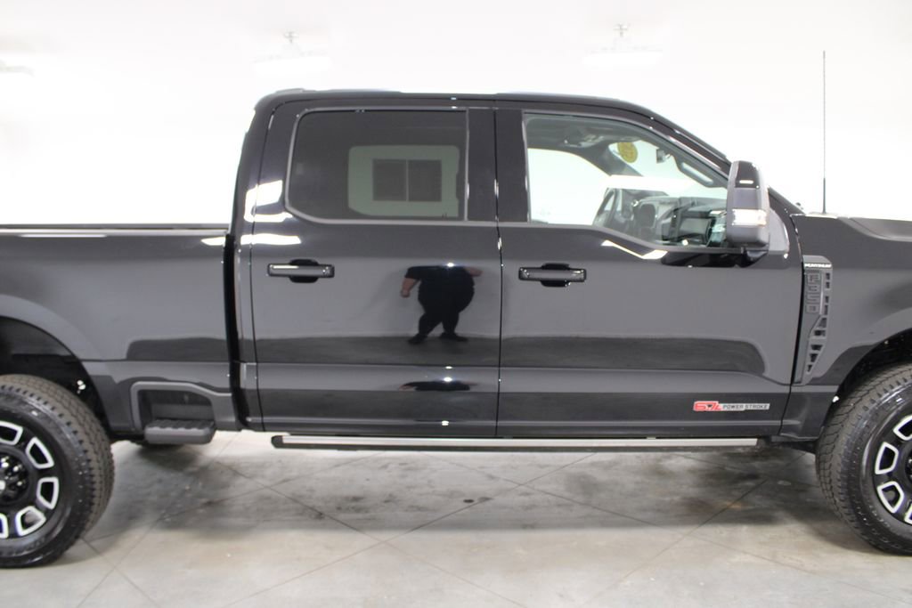 Used 2025 Ford F350 Platinum image 11
