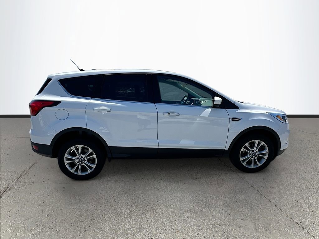 Used 2019 Ford Escape SE FWD image 8