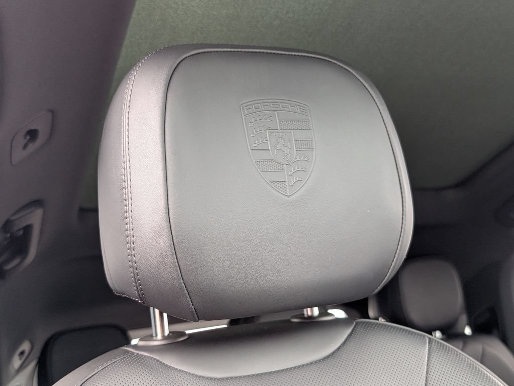 Certified 2026 Porsche Cayenne S AWD/4WD image 18