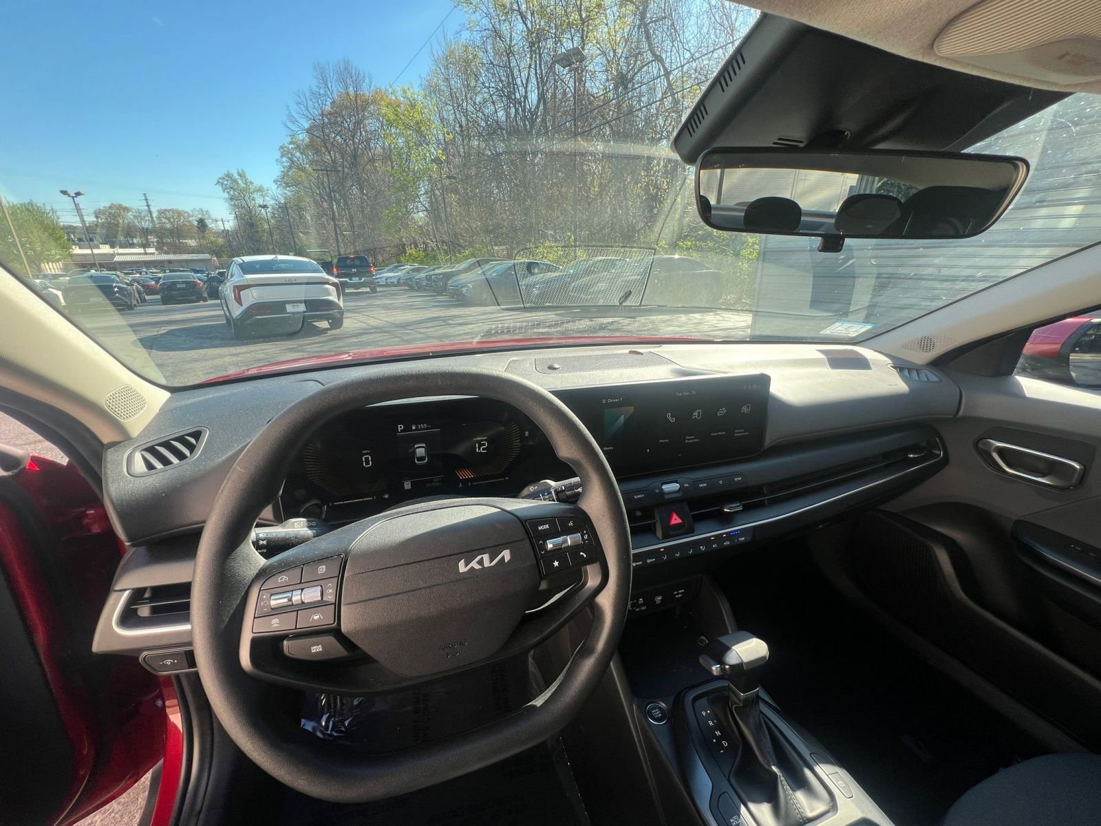 Used 2025 Kia K4 FWD image 28
