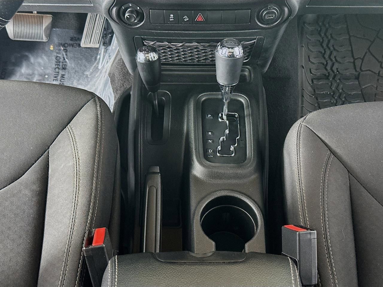 Used 2018 Jeep Wrangler Unlimited Sport image 40