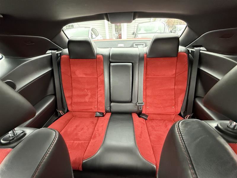 Used 2017 Dodge Challenger GT w/ Driver Convenience Group image 18