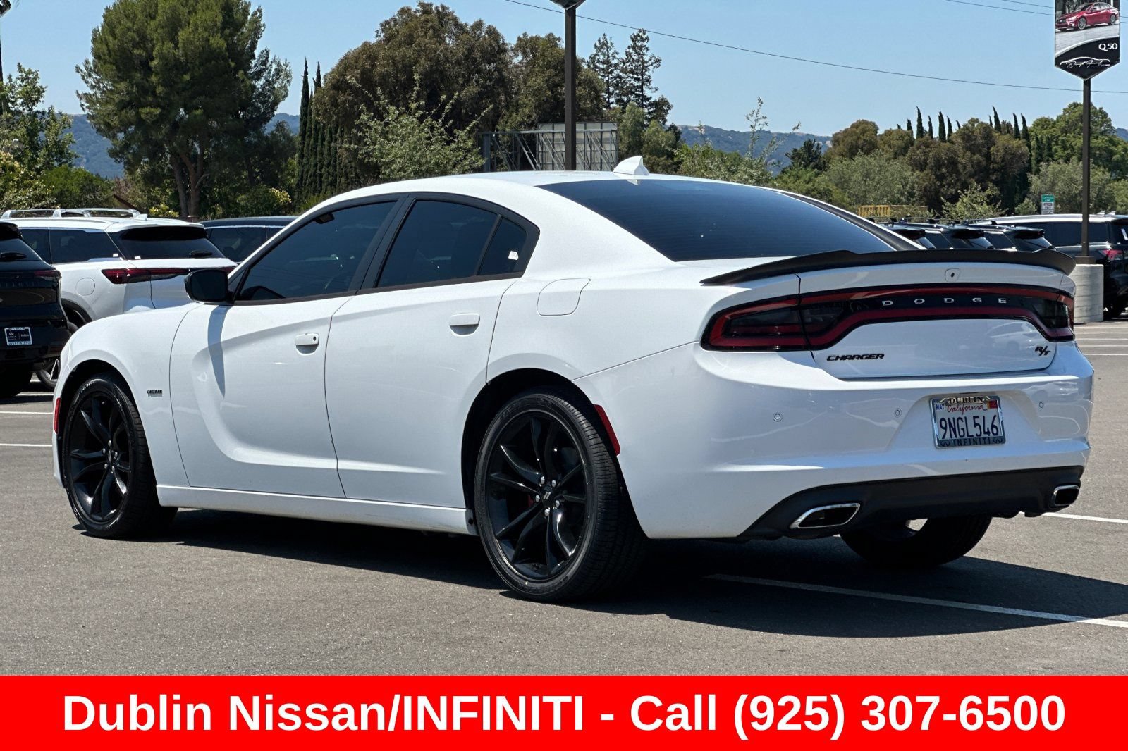 Used 2018 Dodge Charger R/T w/ Blacktop Package RWD image 6