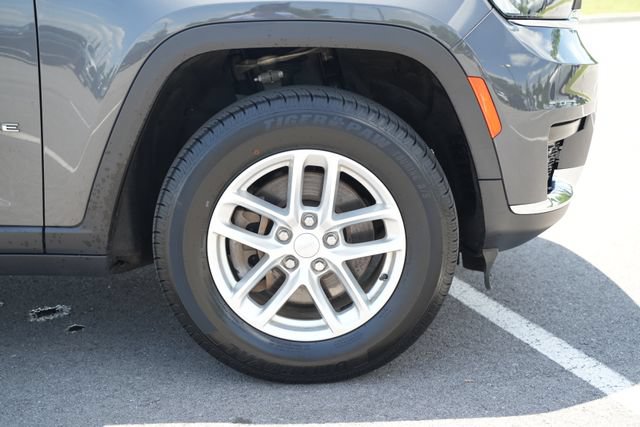 Used 2022 Jeep Grand Cherokee L Laredo w/ Luxury Tech Group I AWD/4WD image 51