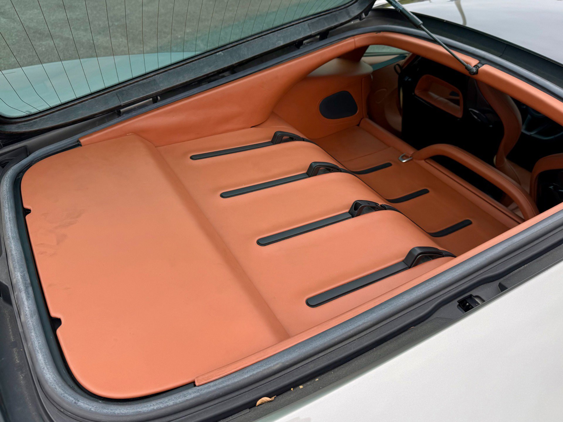 Used 2017 McLaren 570S image 54