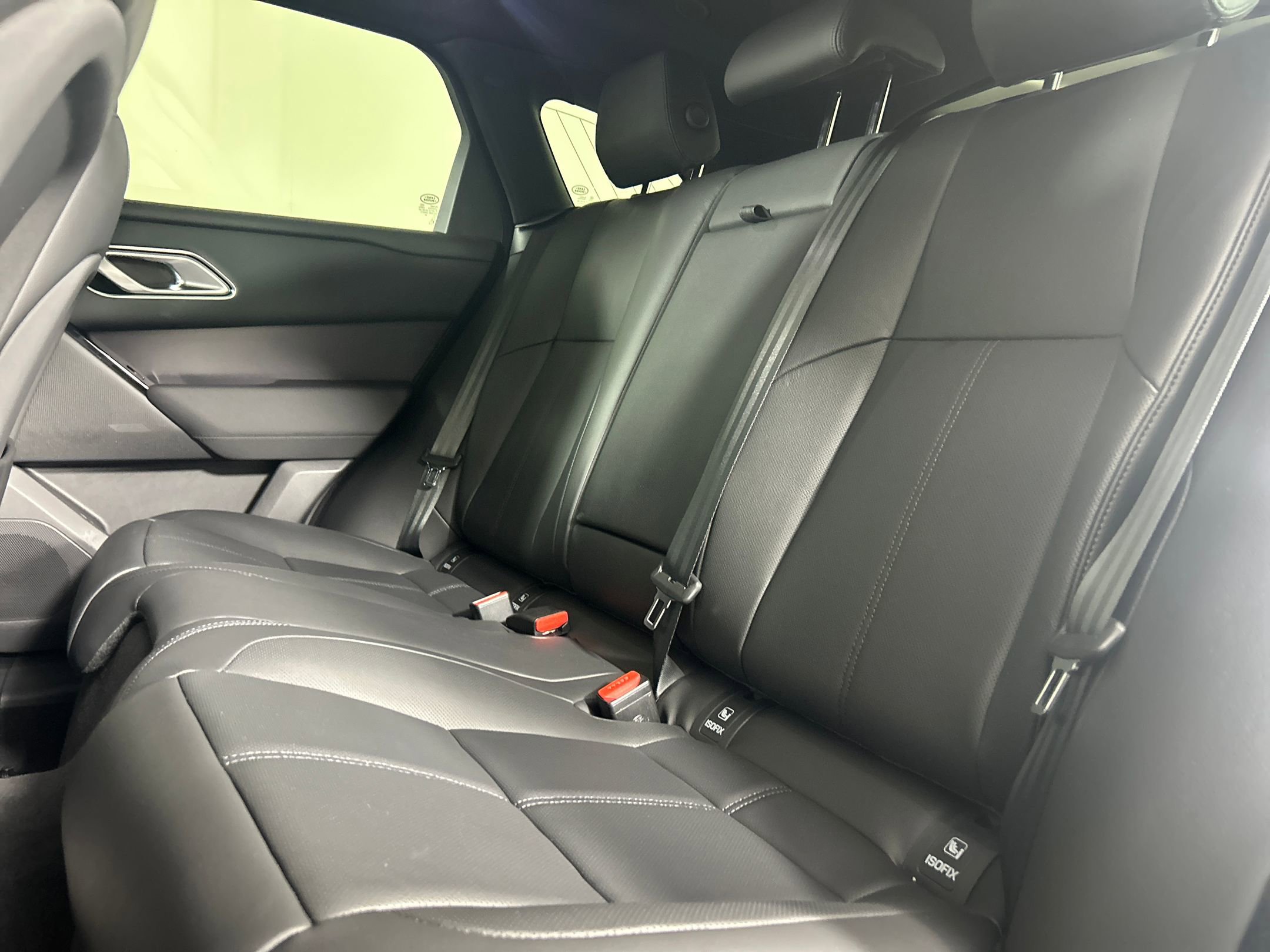New 2026 Land Rover Range Rover Velar Dynamic SE image 20