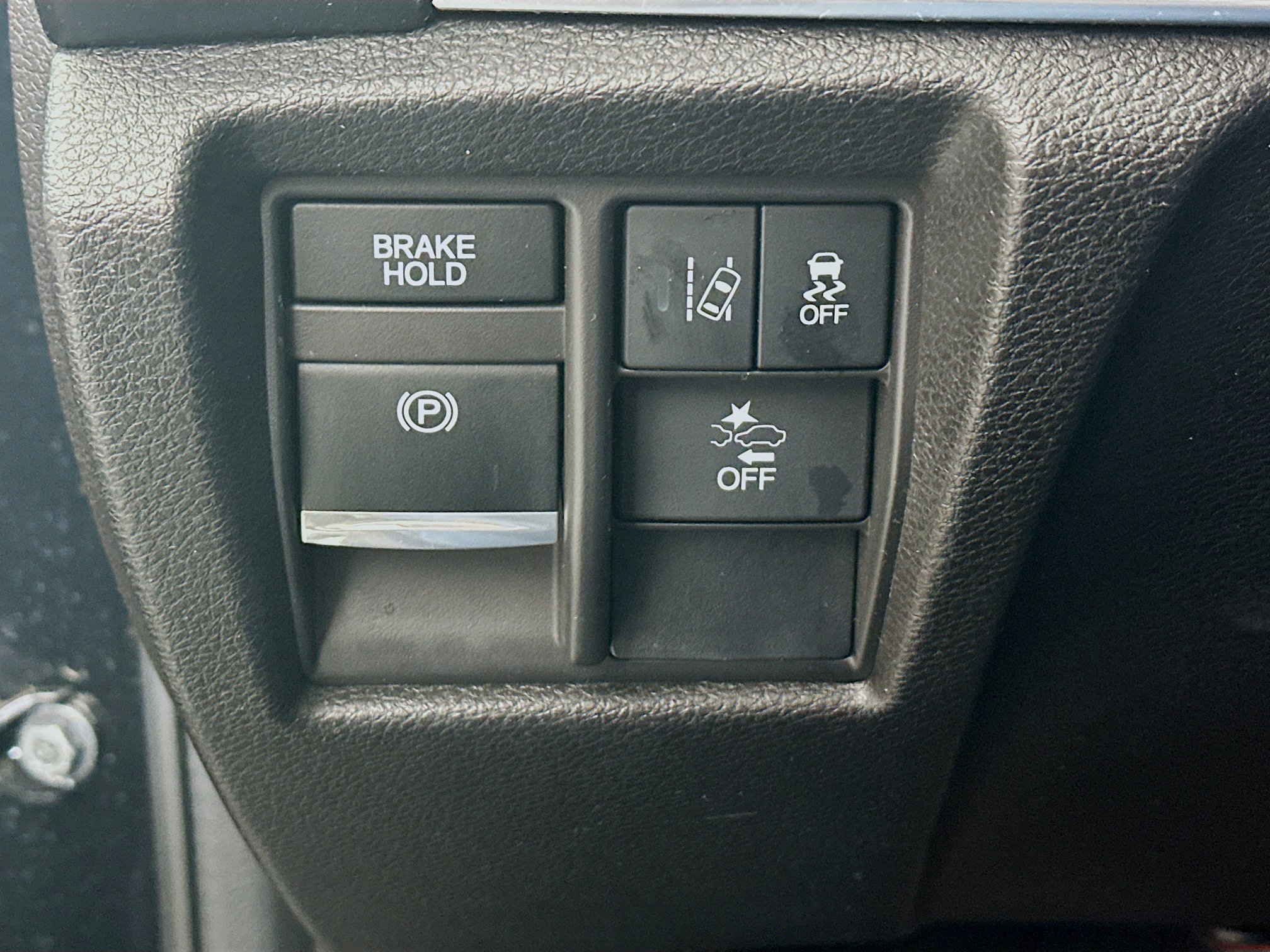 Used 2018 Acura MDX SH-AWD image 16