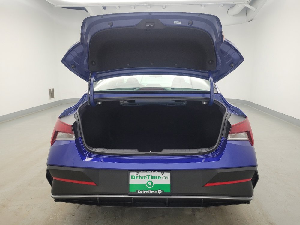 Used 2025 Hyundai Elantra Sport image 29