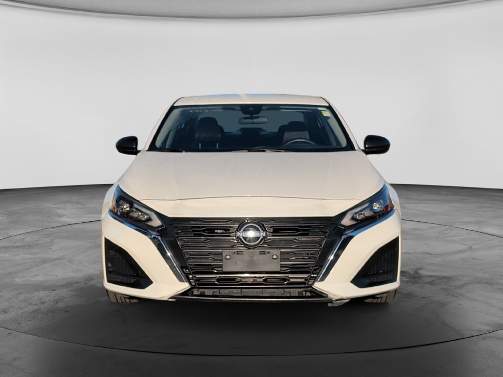 Used 2024 Nissan Altima 2.5 S FWD image 2