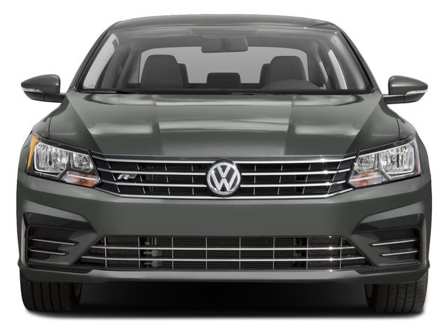 Used 2017 Volkswagen Passat 1.8T R-Line FWD image 4