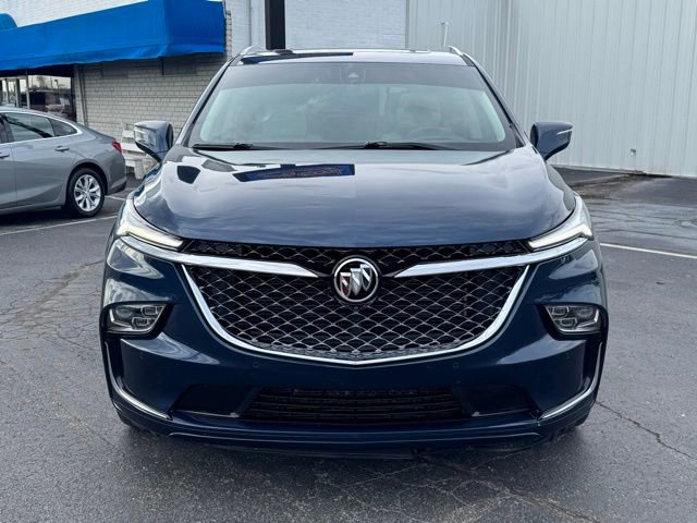 Used 2024 Buick Enclave Avenir w/ Avenir Technology Package AWD/4WD image 2