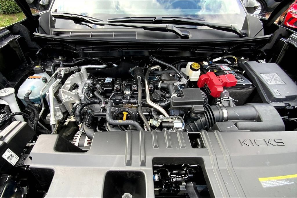 Used 2026 Nissan Kicks SV FWD image 5