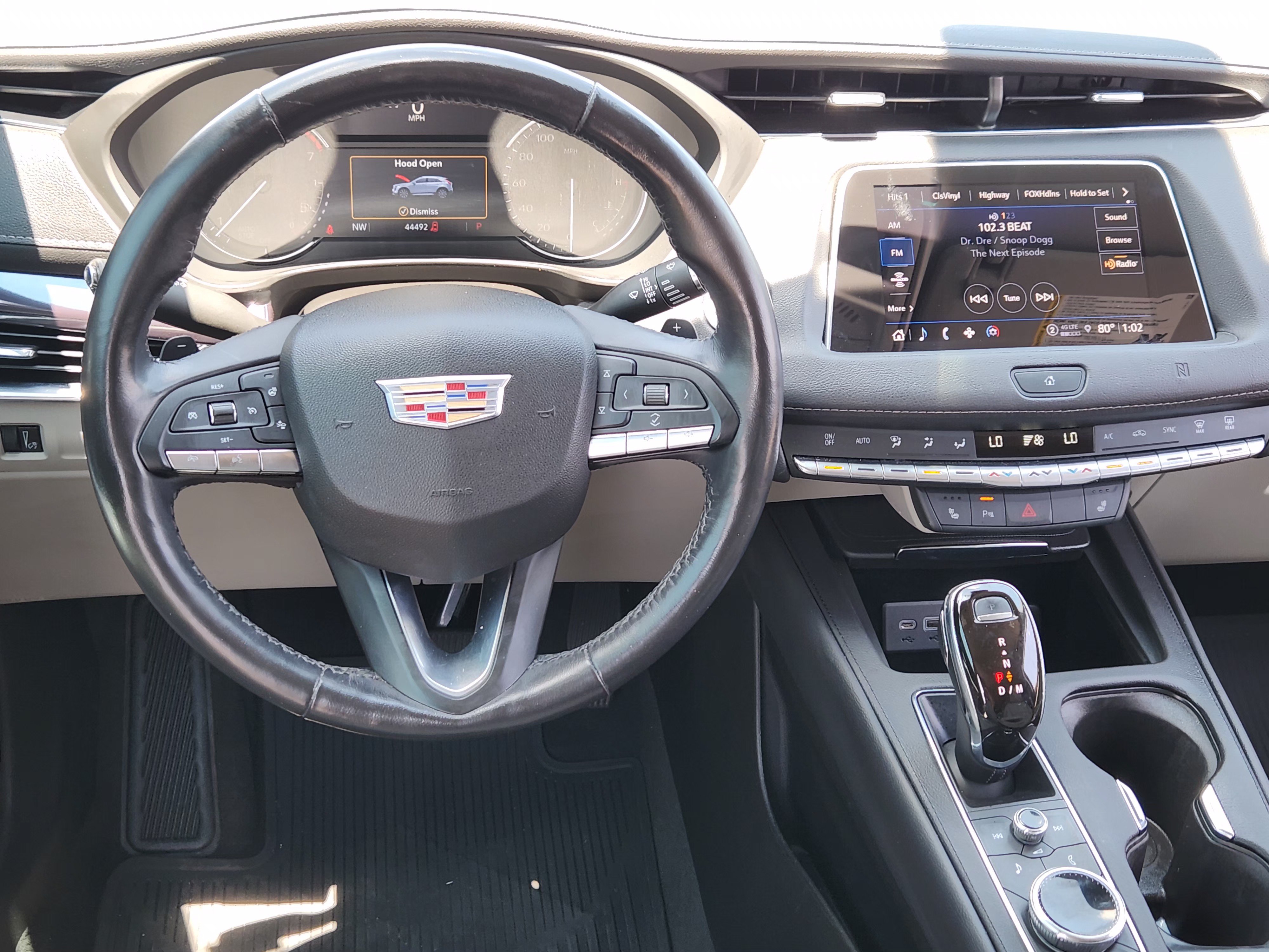 Used 2021 Cadillac XT4 Luxury w/ Cold Weather Package FWD image 27