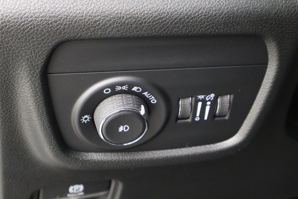 New 2026 Jeep Grand Cherokee Limited image 23