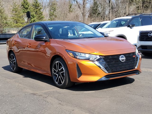 Certified 2025 Nissan Sentra SR w/ SR Premium Package image 2