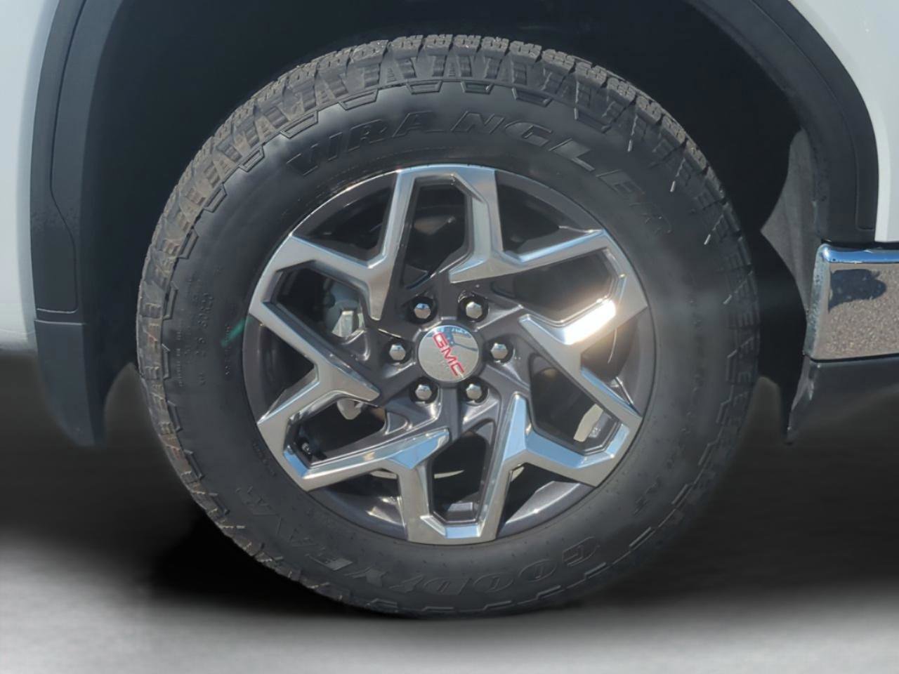 Used 2023 GMC Sierra 1500 SLT w/ SLT Premium Plus Package image 11