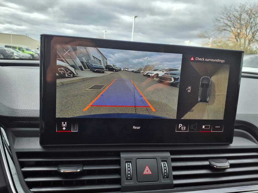 Used 2023 Audi SQ5 Prestige w/ Prestige Package image 16
