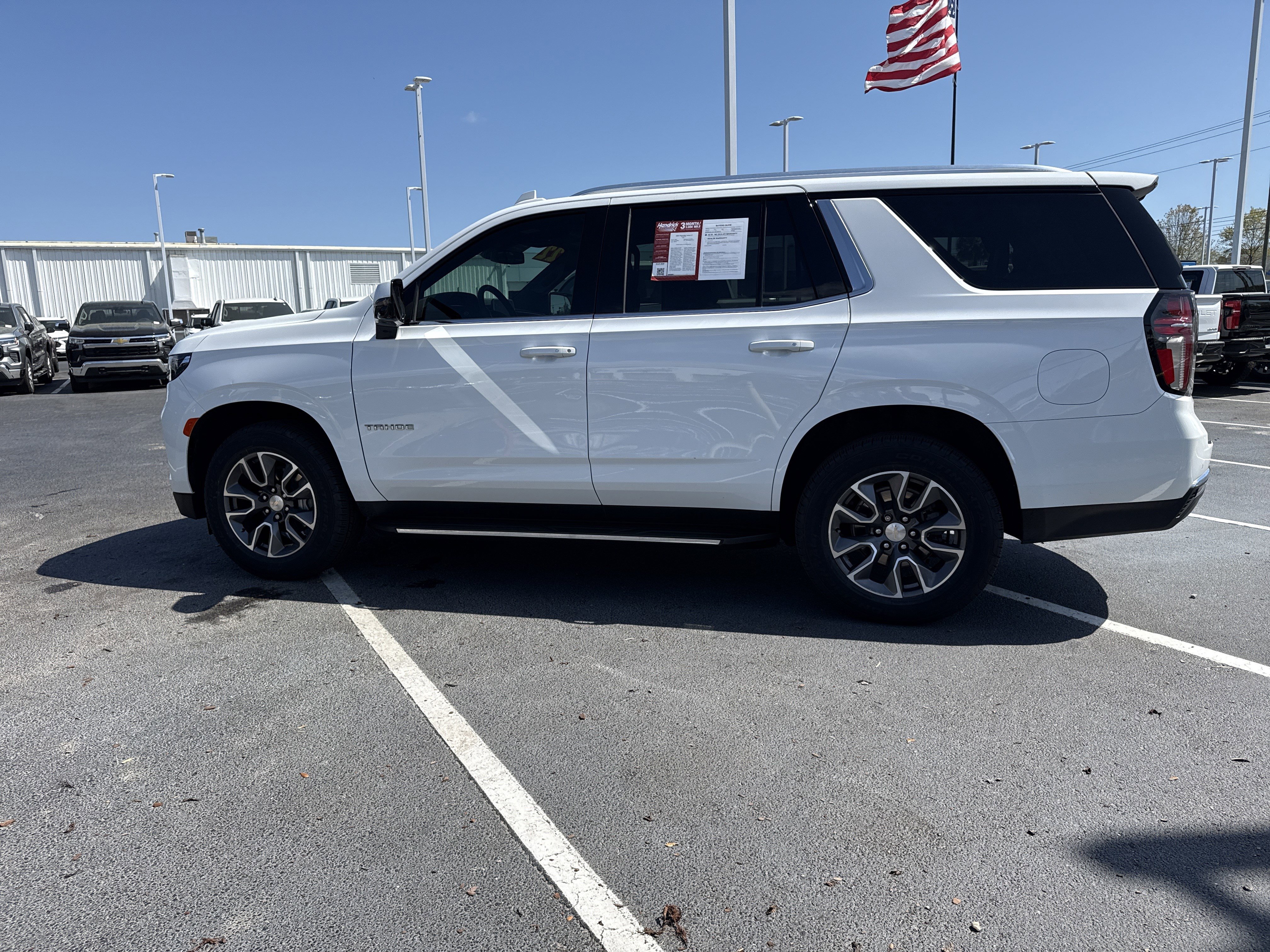 Used 2022 Chevrolet Tahoe LT w/ Luxury Package image 15