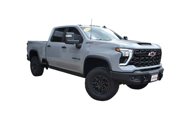 Used 2024 Chevrolet Silverado 2500 ZR2 w/ ZR2 Bison Edition image 2