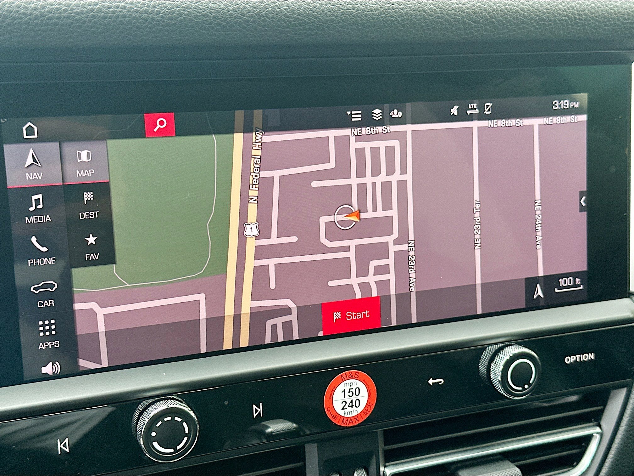 Used 2024 Porsche Macan image 14