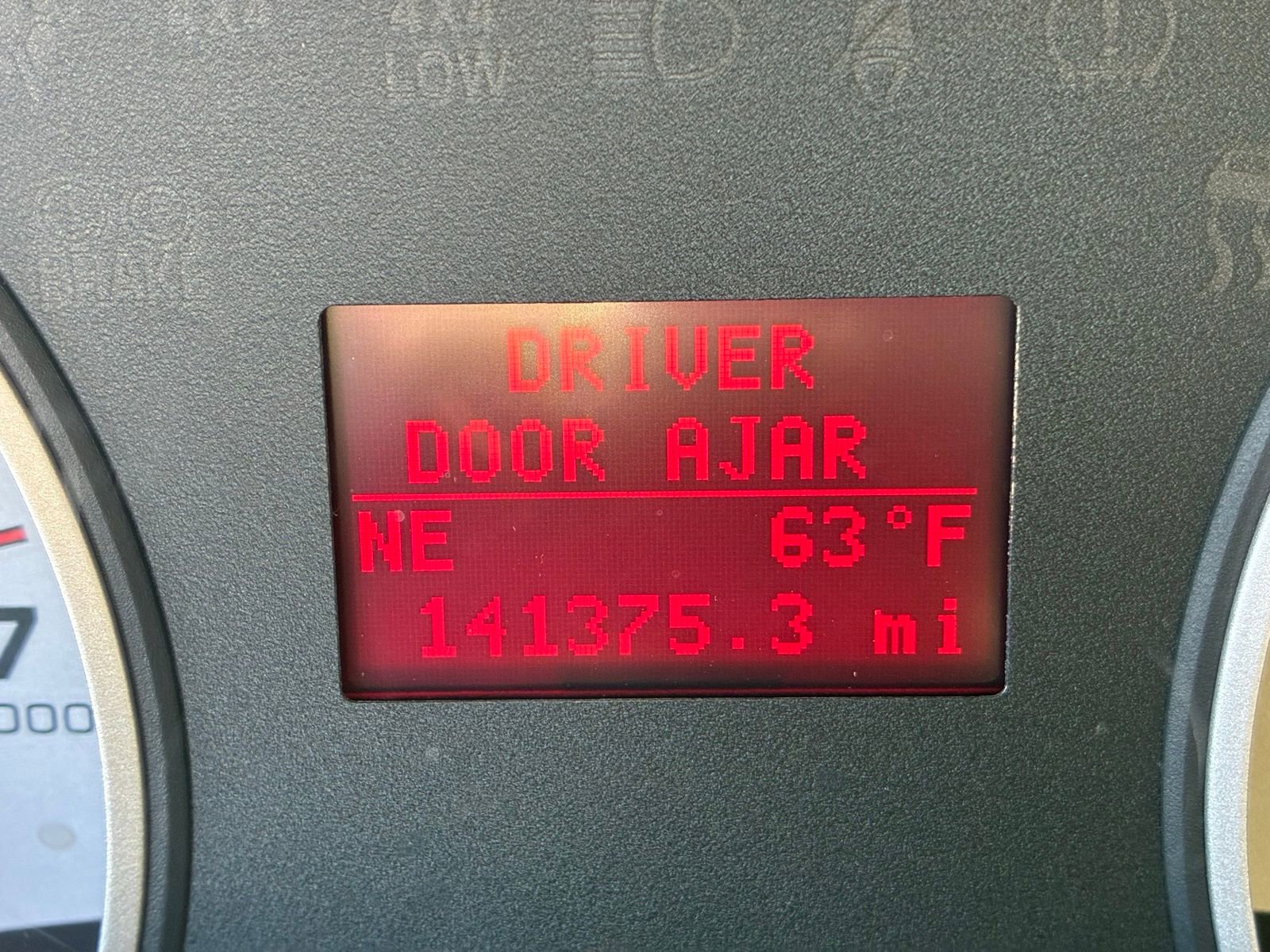 Used 2006 Ford Explorer Eddie Bauer RWD image 5
