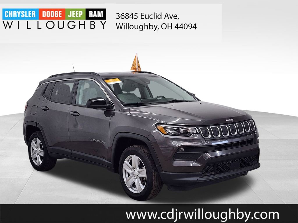 Certified 2022 Jeep Compass Latitude w/ Sun and Sound Group image 3