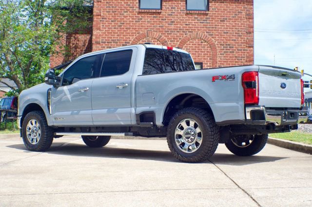 Used 2024 Ford F250 Lariat w/ Chrome Package AWD/4WD image 6