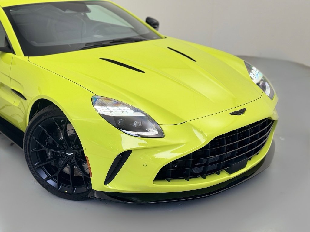 New 2025 Aston Martin V8 Vantage Coupe image 46