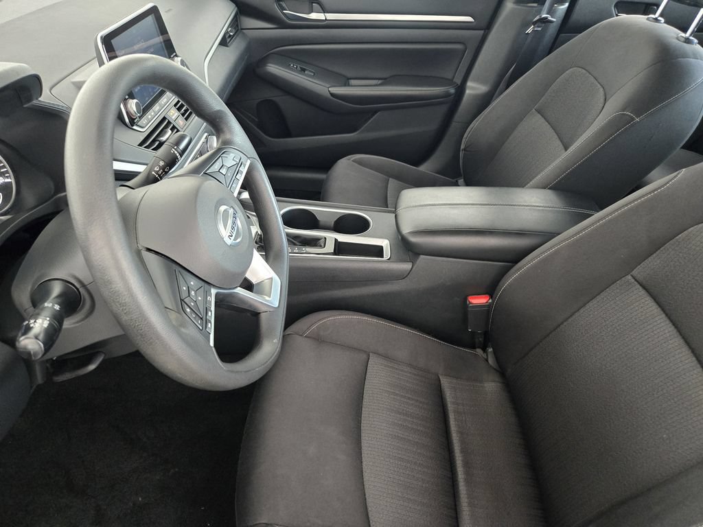Used 2022 Nissan Altima 2.5 SV FWD image 15