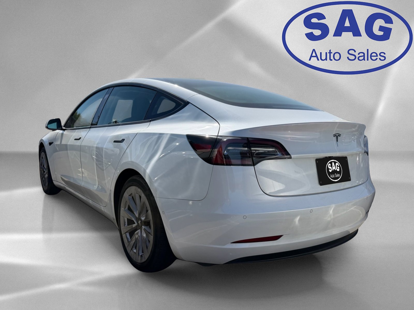 Used 2021 Tesla Model 3 Standard Range Plus RWD image 4