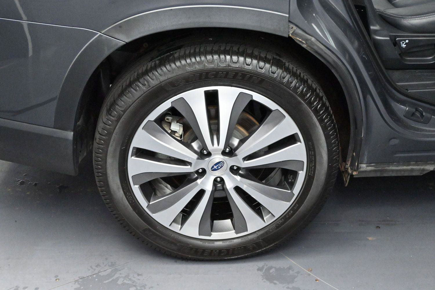 Used 2021 Subaru Ascent Limited AWD/4WD image 38
