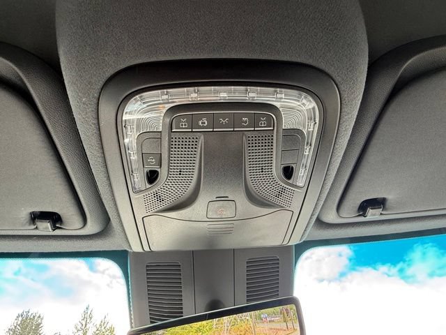 Used 2025 Mercedes-Benz Sprinter 2500 image 22