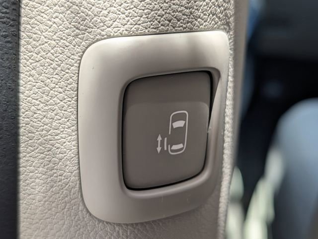 Used 2019 Kia Sedona LX FWD image 15