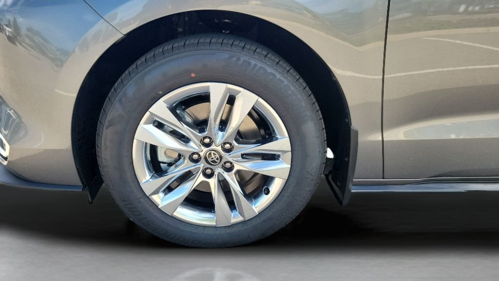 New 2026 Toyota Sienna Limited FWD image 27