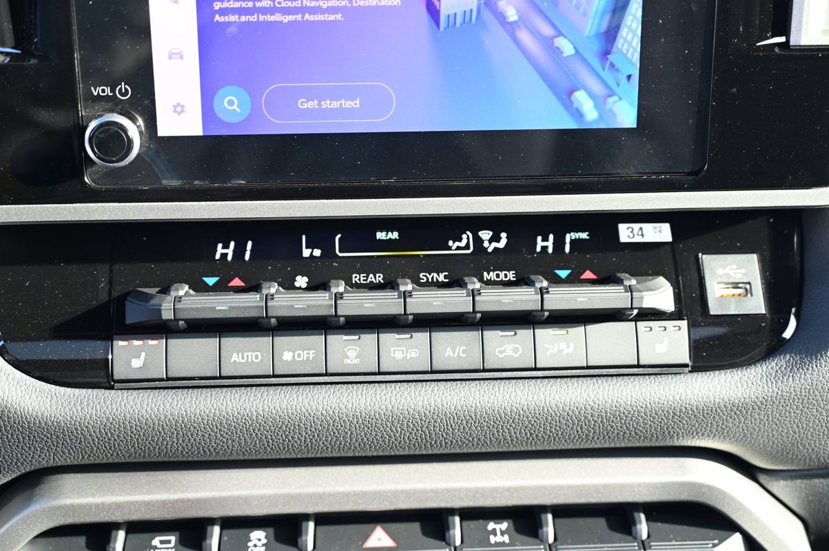 Used 2026 Toyota Sequoia 4WD image 32